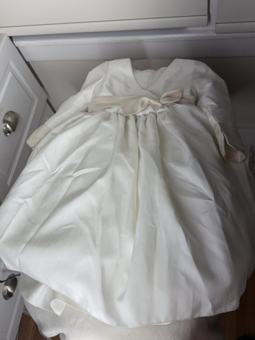 The Lady Bug Collection dress size kids 2T flower girl White & Champagne bow
